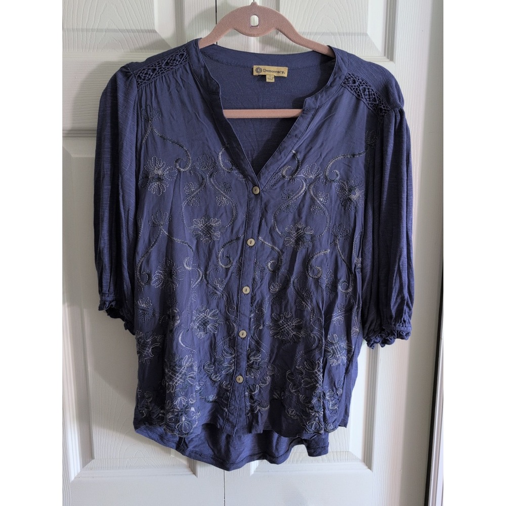 Democracy blouse size L 3/4 sleeves Blue Embroidered Button-up